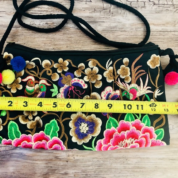 Embroidered Pom Poms Long Shoulder Bag/Crossbody Purse and Wristlet NWOT - Picture 5 of 13